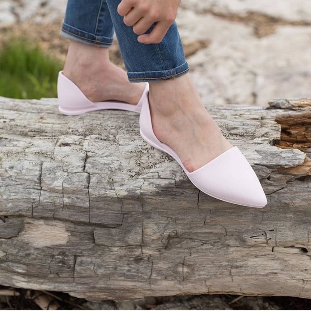 Native Audrey in Milk Pink sz. 10